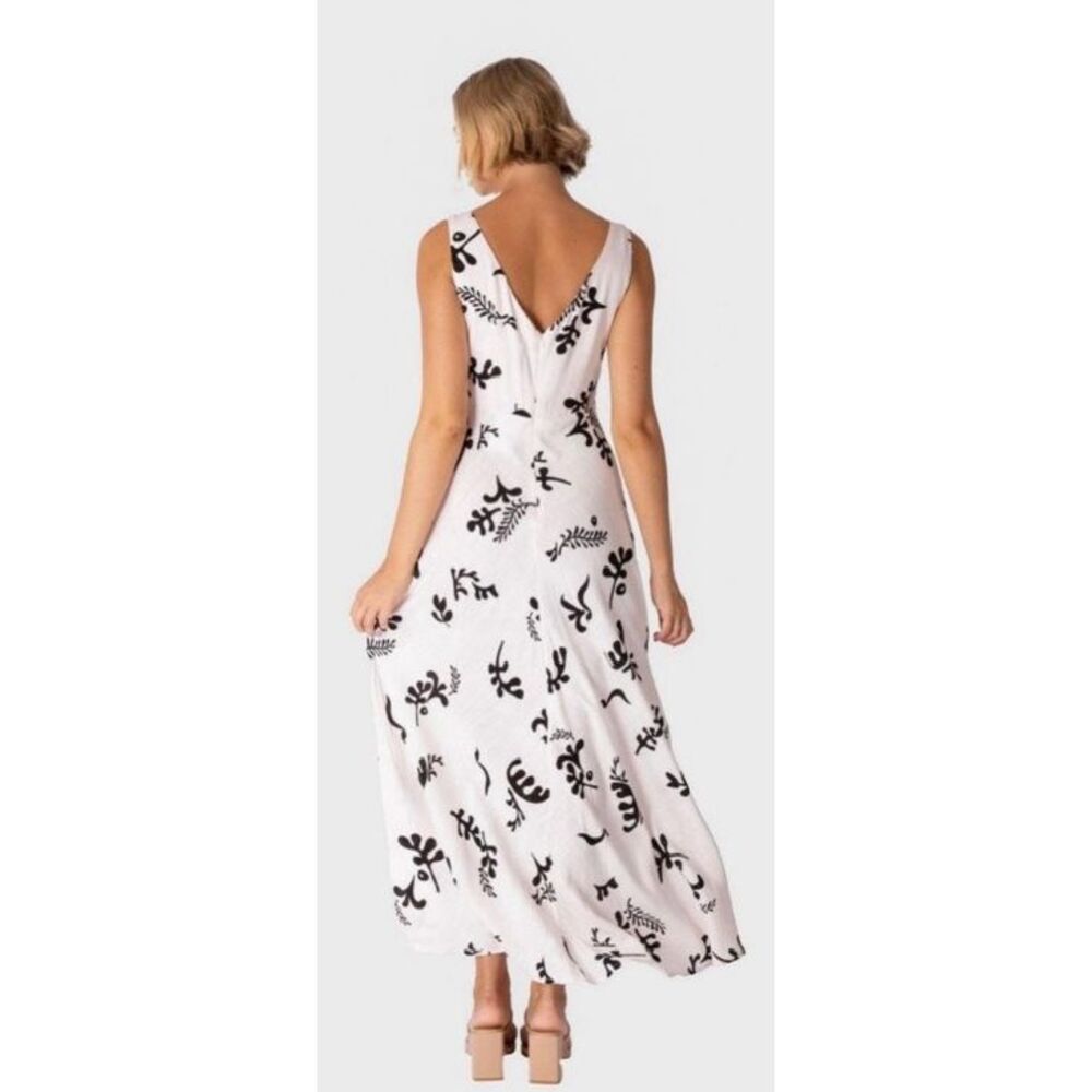 PAPER HEART Linen Blend Black Leaf Print White Maxi Dress Size M 
NWT/002 - Picture 2 of 15
